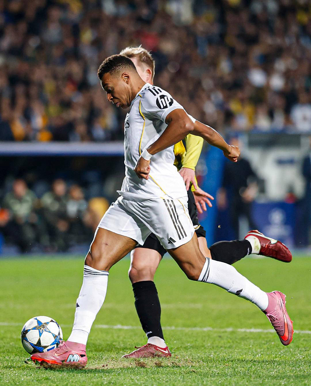 炙手可热! 尤文图斯也要姆巴佩, 但不想支付天价违约金 炙手可热! 尤文图斯也要姆巴佩, 但不想支付天价违约金