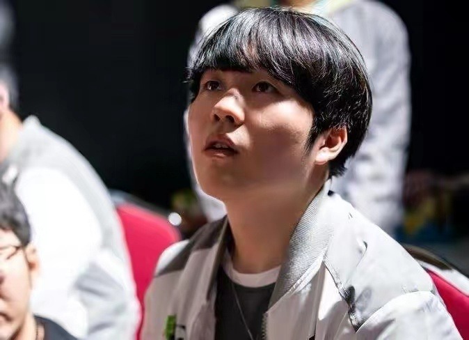 Rookie回归赛场,精彩发挥首场状态亮眼,拜仁观众沸腾!的简单介绍 Rookie回归赛场,精彩发挥首场状态亮眼,拜仁观众沸腾!的简单介绍