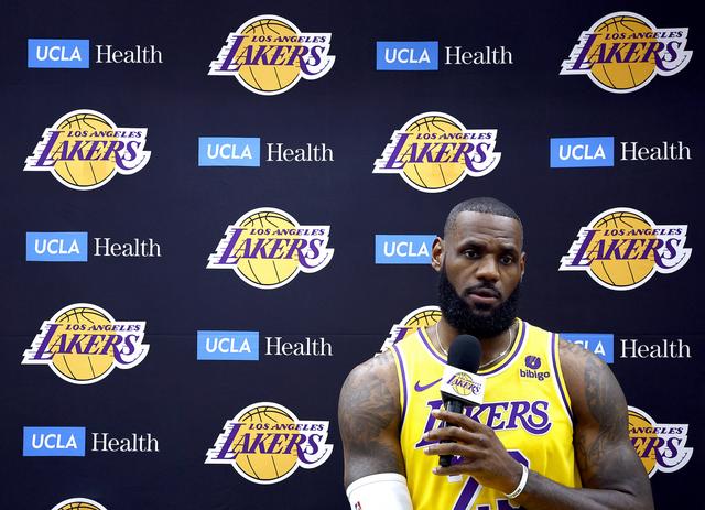 关于詹姆斯遭遇七连败，巴塞罗那教练面临压力！的信息